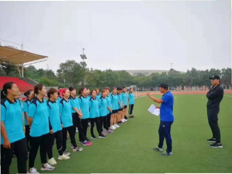 足球女子足球培训 示意图